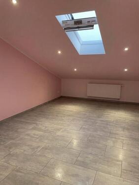 Foto - 16 Zimmer Mehrfamilienhaus, Wohnhaus zum Kaufen in Walpertskirchen