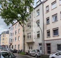 Komfortables Wohnen in Köln-Kalk – 4 Zimmer mit Balkon.