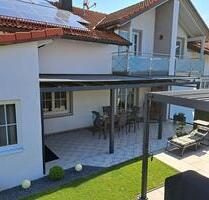 Doppelhaushälfte mit Doppelgarage in Emmerting