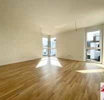 Helle Wohnung mit offenem Wohnkonzept - Leonberg