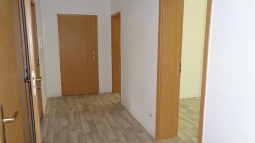 Foto - 5-Raum-Wohnung mit Loggia - 630,00 EUR Kaltmiete, ca.  90,00 m²