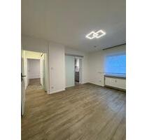 Eigentumswohnung Köln-Mülheim, 36 m², renoviert, Küche & Bad NEU