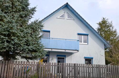 Foto - Doppelhaushälfte, möbliert, befristet ab frühestens 20. April