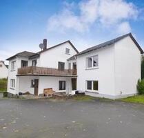 Einfamilienhaus mit großem Garten und Blick auf den Ölberg - Königswinter