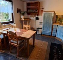 Wohnung mit Pferd - 900,00&nbsp;EUR Kaltmiete, ca.&nbsp; 100,00&nbsp;m&sup2; in Katzwinkel (Sieg) (PLZ: 57581)