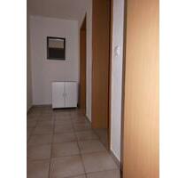 2-Zimmer- Wohnung in Mülheim- Kärlich mit sep.Eingang und EBK - Mülheim-Kärlich