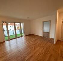 Helle 2-Zimmer Wohnung in zentraler Lage zu vermieten! - Bad Neustadt an der Saale