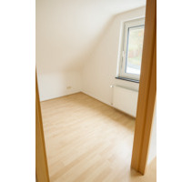 Helle 3-Zimmer Dachgeschosswoh. mit Terr, in Kottweiler-Schwande - Hoppstädten-Weiersbach