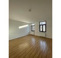 Helle 4-Zimmer-Wohnung im 3. OG – Perfekt für Familien oder WG`s - Halle (Saale) Damaschkestraße