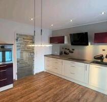 Kernsanierte Wohnung 3 ZKB Balkon Gäste-WC - Osnabrück Wüste