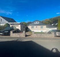 Haus Schwimmbad, Garagen Sauna, Stellplatz privat - Ruppichteroth