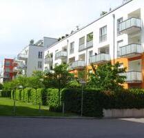 Wunderschöne, TOP gepflegte teilmöblierte 2-Zimmer Wohnung in begehrter Regensburger Lage. Unmittelbar bei den Unis, inkl. Einbauküche