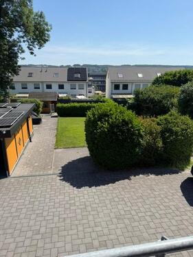 Foto - Erdgeschosswohnung mit über 240 m² Gesamtfläche, Garten,PV-Anlage