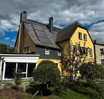 Haus in Burkhardtsdorf 300m2 - 390.000,00 EUR Kaufpreis, in Burkhardtsdorf (PLZ: 09235)