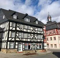 Freundliche 3-Zimmer-Dachgeschosswohnung mit gehobener Ausstattun - Dillenburg