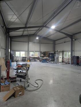 Foto - Voll ausgestattete Lackiererei zur Vermietung – inkl. Kabine