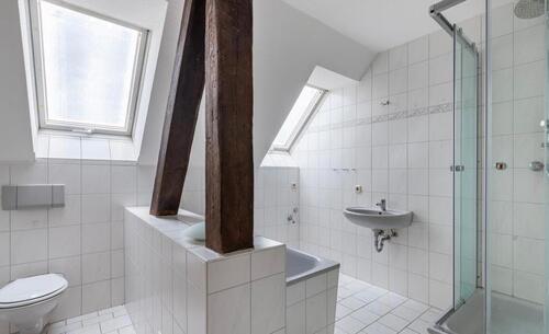 Foto - Helle 3 Raum Dachgeschosswohnung