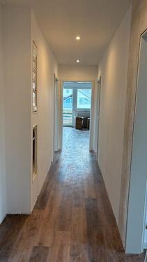 Foto - Frisch sanierte 3-Zimmer-Dachgeschosswohnung