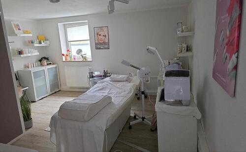 Foto - Beauty Studio in Emmering - 400,00&nbsp;EUR Kaltmiete, ca.&nbsp; 22,00&nbsp;m&sup2;