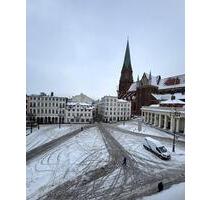 Stilvoll wohnen auf zwei Ebenen – 3,5-Zimmer-Maisonette am Markt - Schwerin Altstadt