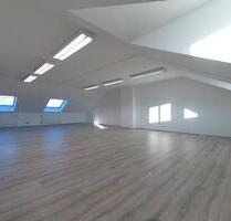 Attraktive Büroräume sehr zentral – Nähe Rosenaupark zu vermieten - Nürnberg Eberhardshof