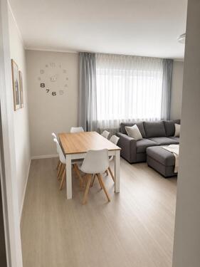 Foto - Mietswohnung 5 Zimmer 1. OG - 1.200,00&nbsp;EUR Kaltmiete, ca.&nbsp; 99,00&nbsp;m&sup2;
