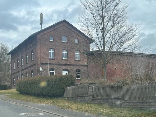 Foto - Mehrfamilienhaus zu verkaufen (4 Wohnungen) mit Nebengebäude