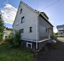 Einfamilienhaus mit viel Potenzial in schöner Lage - Höhn