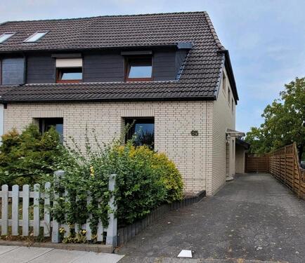 Foto - Doppelhaushälfte in Hemelingen - 300.000,00 EUR Kaufpreis,