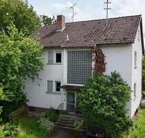 Wohnhaus mit großem Grundstück, Garagen, Scheune in Mannsgereuth - Redwitz an der Rodach