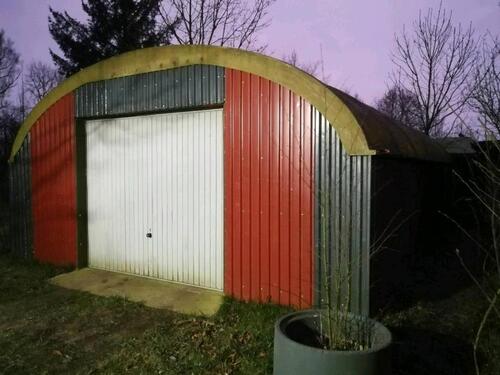 Foto - Stellplatz in der kleinen Halle zu vermieten