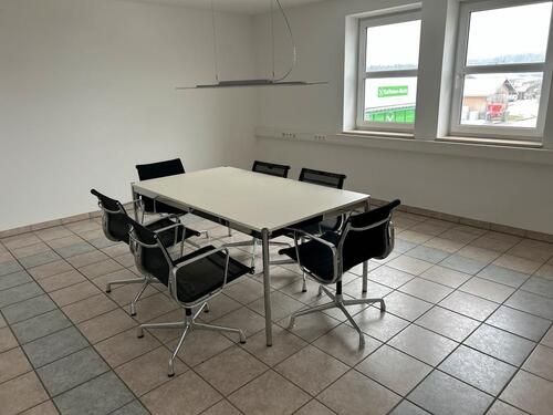 Foto - Büro ca. 30qm in Seeon - 450,00&nbsp;EUR Kaltmiete, ca.&nbsp; 30,00&nbsp;m&sup2;