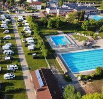 Saisonstellplatz Campingpark Nabburg direkt neben Freibad Perschen
