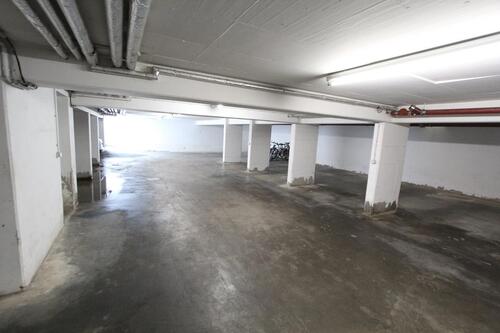 Foto - Tiefgaragenstellplatz zu vermieten