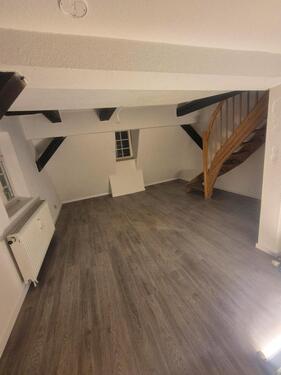 Foto - Helle frisch renovierte Maisonette-Wohnung