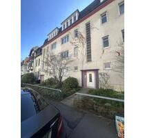 Großzügige Dachgeschosswohnung mit 4 Zimmern – renovierungsbedürftig. Sofort beziehbar. - Wuppertal Gemarkung Langerfeld