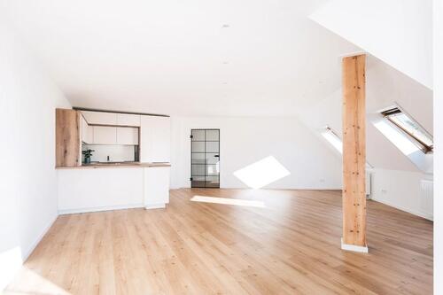 Foto - Helle Zwei-Raum-Wohnung mit offener Wohnküche in Top-Lage!