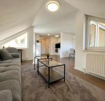 Moderne 2-Zimmer-DG-Wohnung | Voll möbliert | Klima | TG - Bad Wimpfen