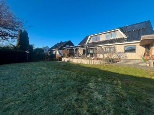 Foto - Modernes freistehendes Einfamilienhaus, Garage & PV-Anlage, Kelle