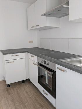 Foto - Kernsaniert & zentral – 2-Zimmer-EG-Wohnung mit neuer Küche und e