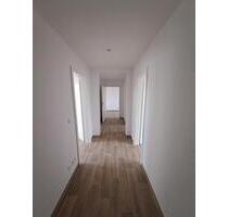 Erstbezug nach Sanierung! GerÃ¤umige 3-Raum Wohnung in Bitterfelder Innenstadt - Bitterfeld-Wolfen