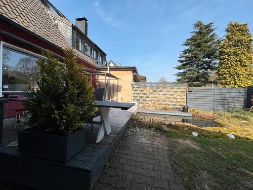 Foto - Hochwertig kernsaniertes Einfamilienhaus (DHH) in Holthausen