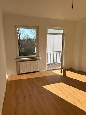 Foto - *Grundsanierte 4-Zimmer-Wohnung 110 qm HF-Innenstadt*