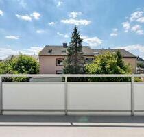 Helle 3 Zimmer Wohnung mit Südbalkon und neuer EBK - Stuttgart Neuwirtshaus