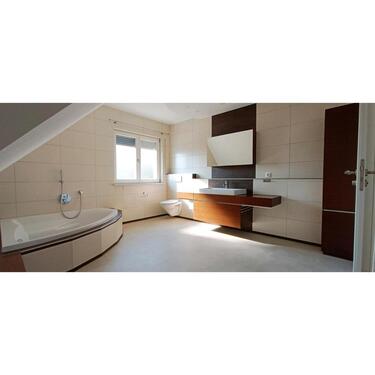 Foto - Große 4-Zimmer-Maisonettenwohnung mit eigenem Gartenanteil