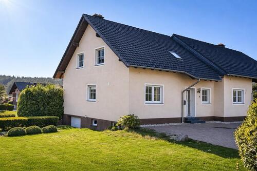 Foto - Doppelhaushälfte in Niersbach mit großer Garage – PROVISIONSFREI