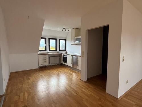 Foto - Stilvolle 2,5-Zi.-Wohnung mit praktischer Aufteilung und moderner Einbauküche