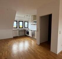 Stilvolle 2,5-Zi.-Wohnung mit praktischer Aufteilung und moderner Einbauküche - Bonn Hardtberg