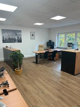 Foto - TOP-Bürofläche 990€ inkl. Strom- u. Heizkosten