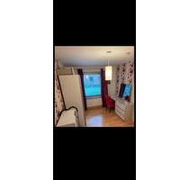 1 Zimmer für Frauen - 460,00&nbsp;EUR Kaltmiete, ca.&nbsp; 48,00&nbsp;m&sup2; in Hamburg (PLZ: 22525) Stellingen